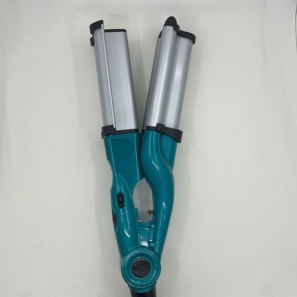 Unleash Your Inner Mermaid with the Turquoise Tourmaline Ceramic Deep Hair Waver - Picture 1 of 8